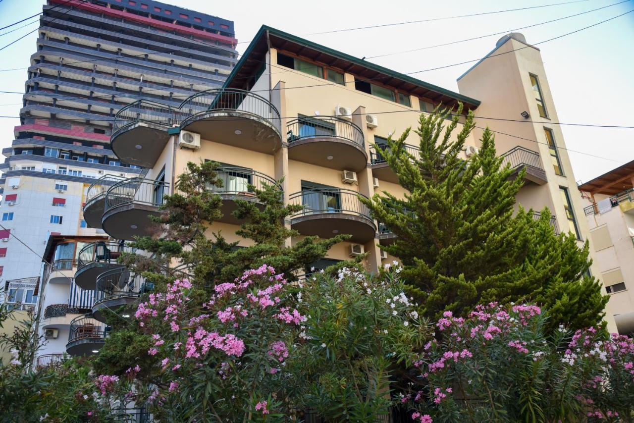 Koa Hotel Durres Exterior photo